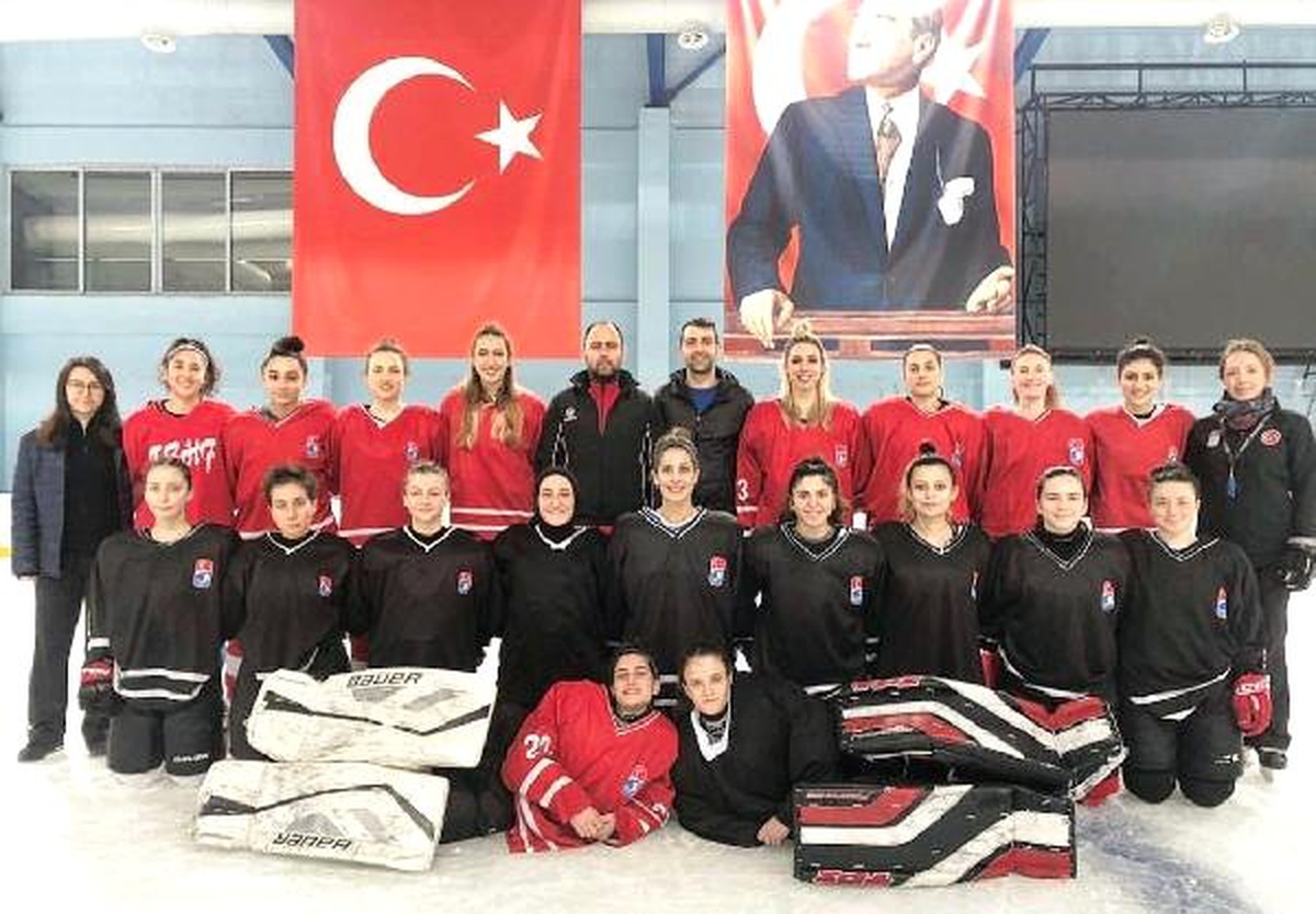 Buz Hokeyi Kadın Milli Takımı, Dünya Şampiyonası\'na Galibiyetle Başladı