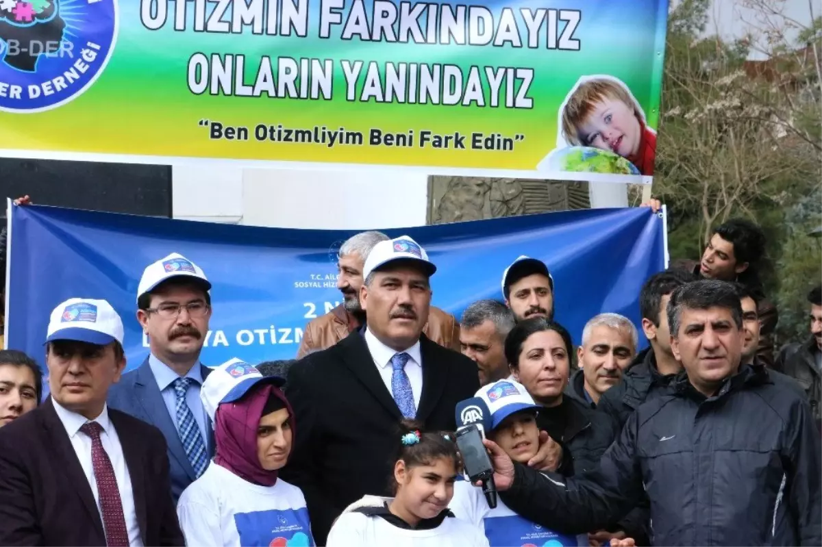 Diyarbakır\'da Dünya Otizm Farkındalık Günü Etkinliği