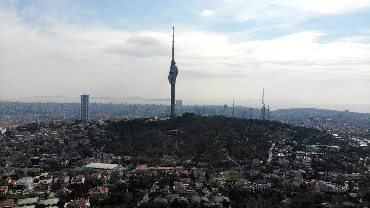 Dördüncü Parçası da Monte Edilen Çamlıca Kulesi Havadan Görüntülendi