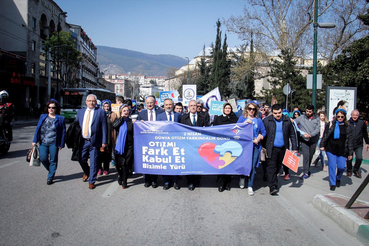 Dünya Otizm Farkındalık Günü