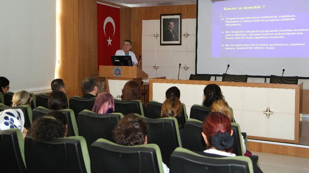 Erü Hastaneleri\'nde Kanser Anlatıldı