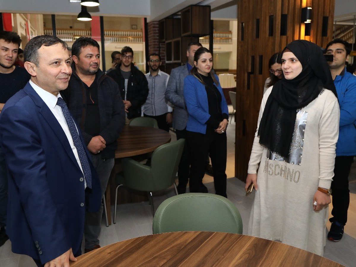 Erü Mühendislik Fakültesi\'nde Öğrenci Çalışma Salonu Açıldı
