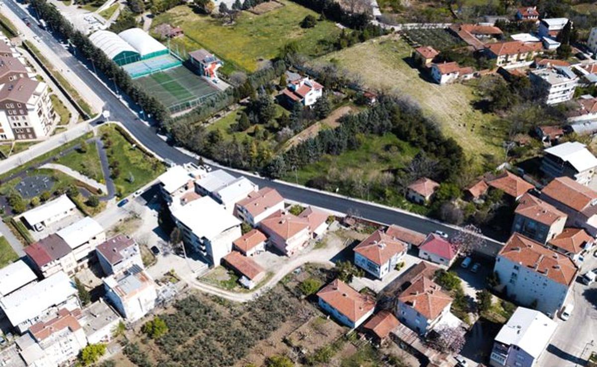 İlçelerde ulaşım yolunda...