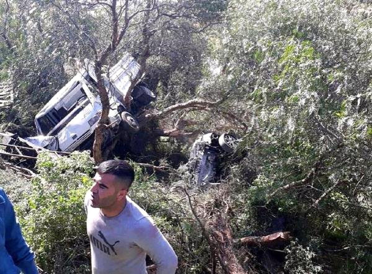 İzmir\'de, Otoyoldaki Kazada 2 Kişi Yaralandı