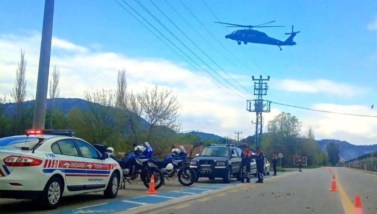 Jandarma\'nın Helikopterli Trafik Denetimleri Sürüyor