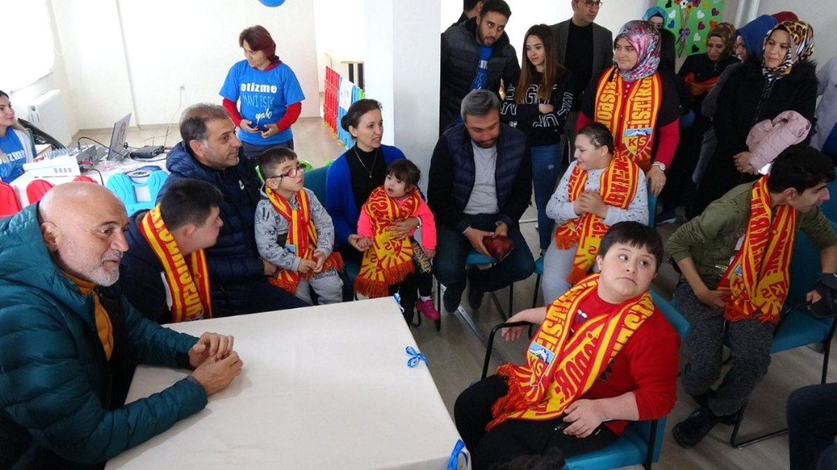 Karaman\'dan \'Özel\' Çocuklara Ziyaret