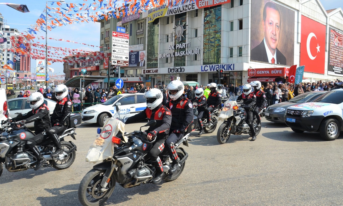 Motosikletliler Kansere Dikkat Çekti