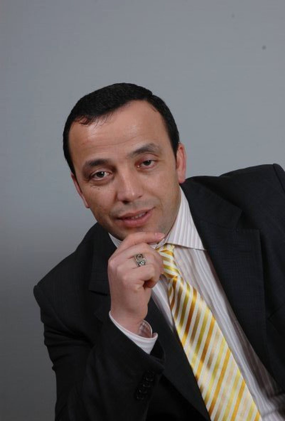 Okulda Öğrencisi Tarafından Bıçaklanan Müdür Yardımcısı Hayatını Kaybetti