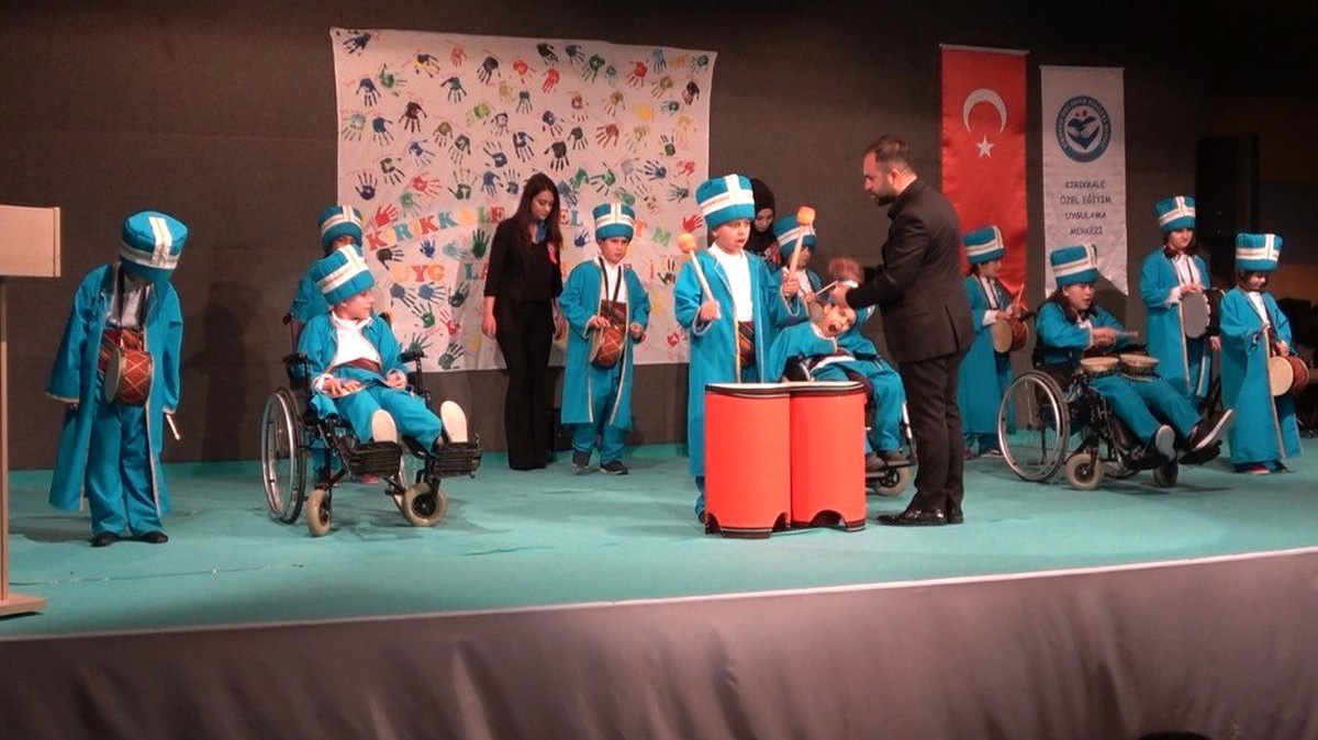 Otizmli Çocuklardan Oluşan Mehter Takımı Coşturdu