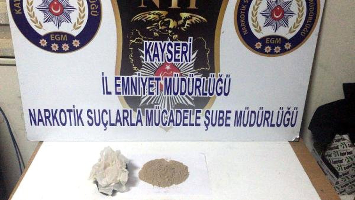 Otomobilinde Eroin Bulunan İranlı Sürücüye Gözaltı