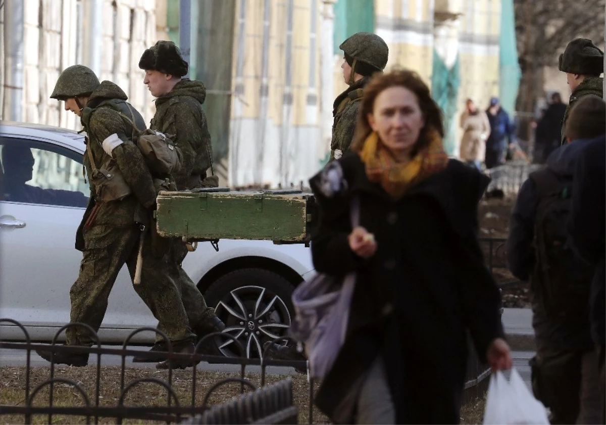 Rus Askeri Akademisinde Patlama: 4 Yaralı
