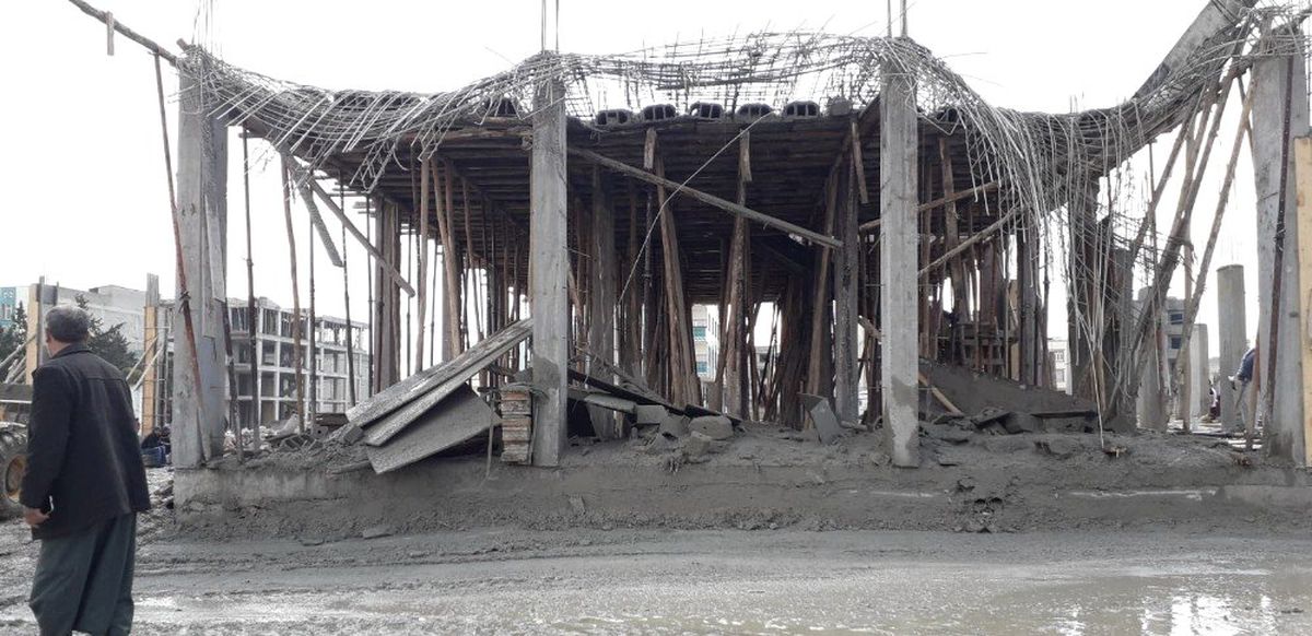 Şanlıurfa\'da Beton Dökülen İnşaat Çöktü