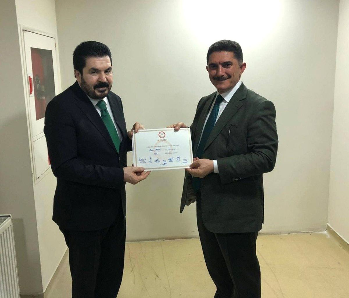 Savcı Sayan Mazbatasını Aldı
