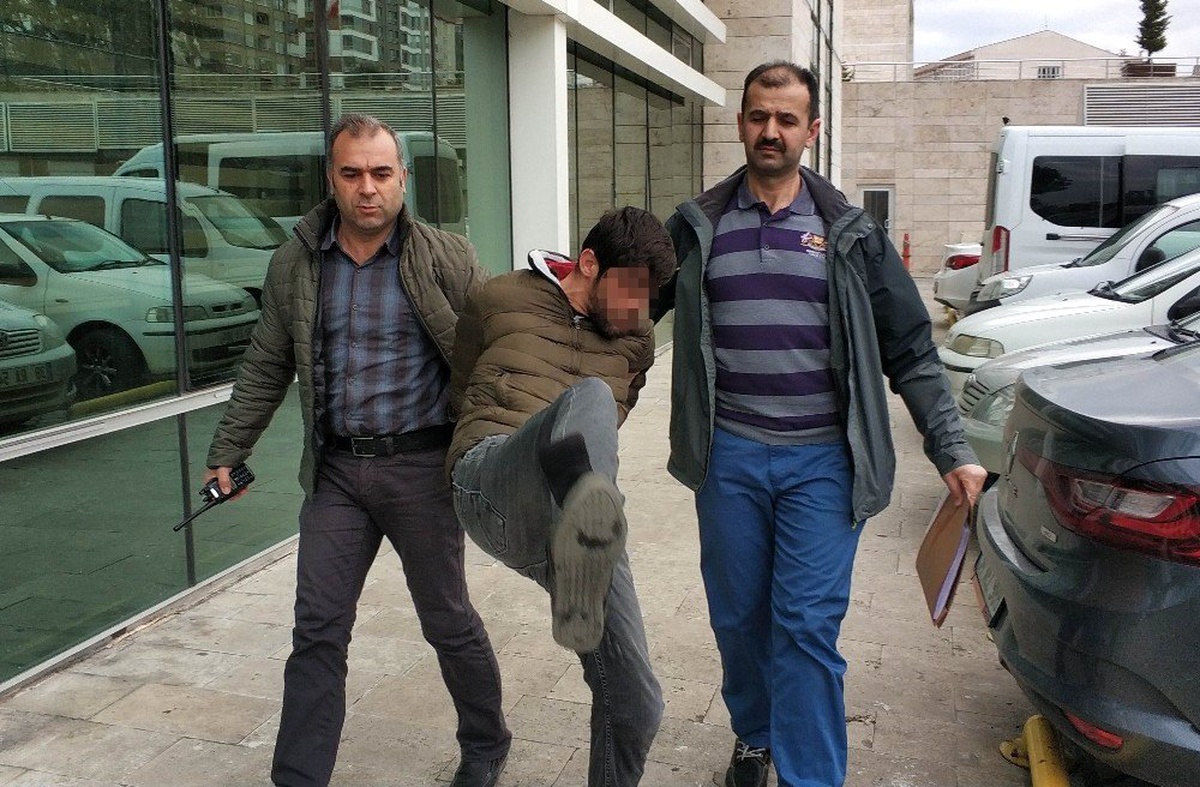 Sosyal Medya Üzerinden Kadınlara Şantaj Şüphelisi Yakalandı
