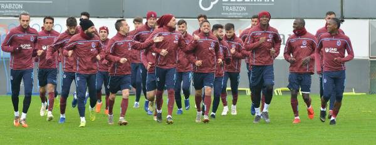 Trabzonspor\'da Neşeli Antrenman