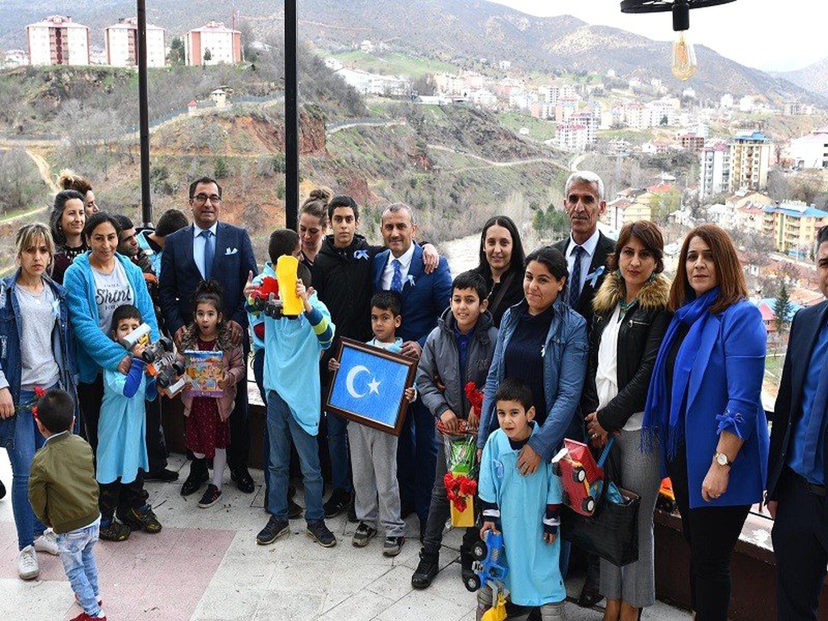Vali Sonel, Otizmli Çocuklarla Bir Araya Geldi