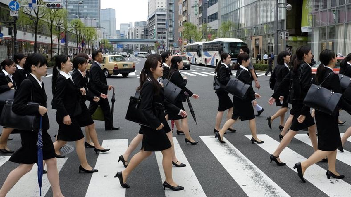 10 Günlük Tatilden Gözü Korkan Japonlar: Biz 10 Gün Boyunca Ne Yapacağız?