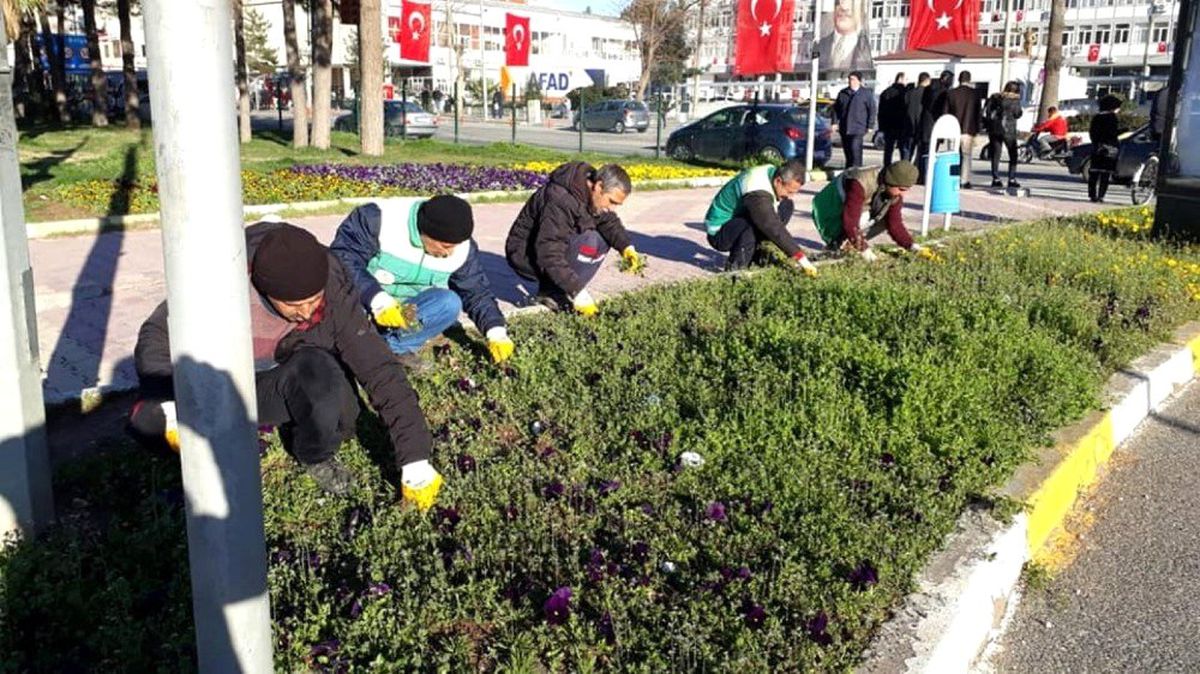 Adıyaman\'da Yeşil Alanlara Özel Bakım