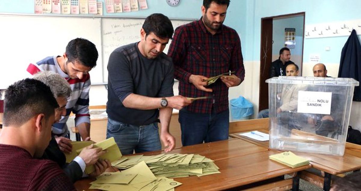 AK Parti'den, İmamoğlu'nun Sözlerine Tepki: Bu Sürecin Durdurulmasını Neye Dayanarak İstiyor?