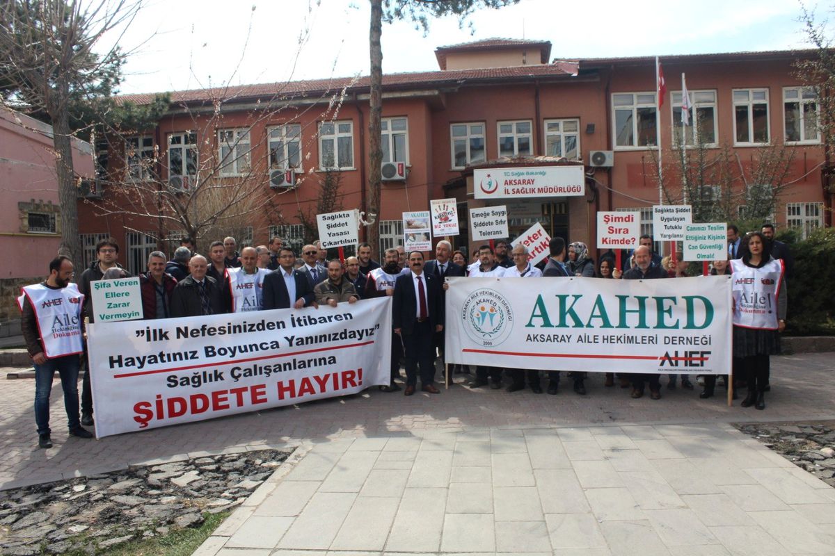 AKSARAY Aile Hekimleri Derneği Başkanı Dr. Şenol Atakan\'dan Tepki :