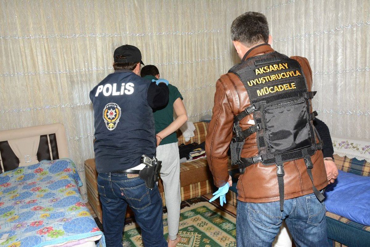 Aksaray\'da 1 Ayda 31 Uyuşturucu Operasyonunda 20 Kişi Tutuklandı