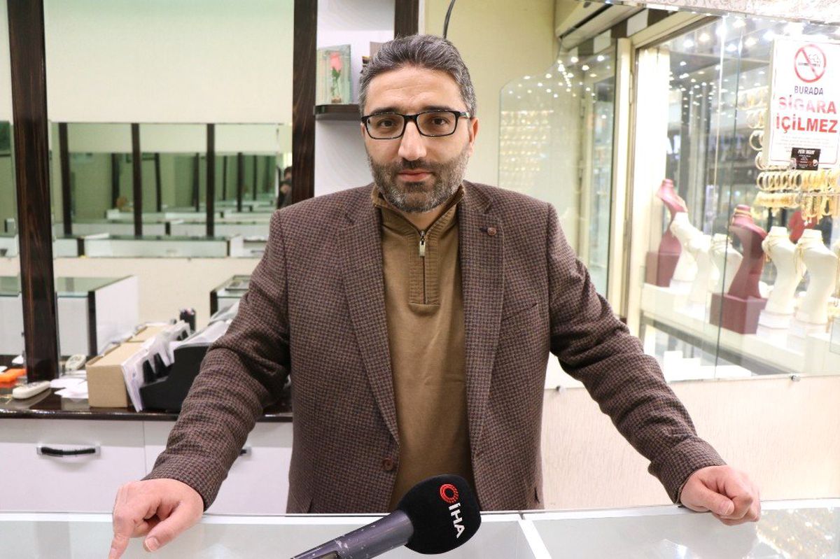 Altına Seçim Freni