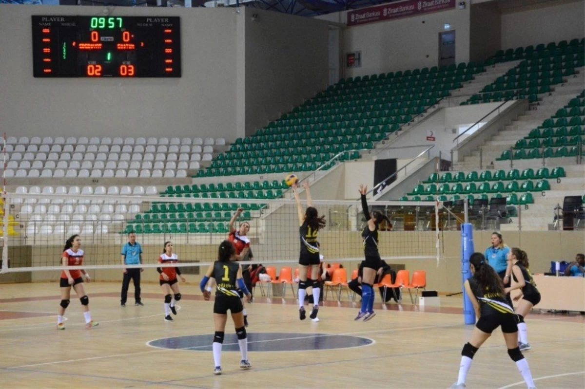 Bahar Şenlikleri Spor Heyecanı Voleybolla Sürdü