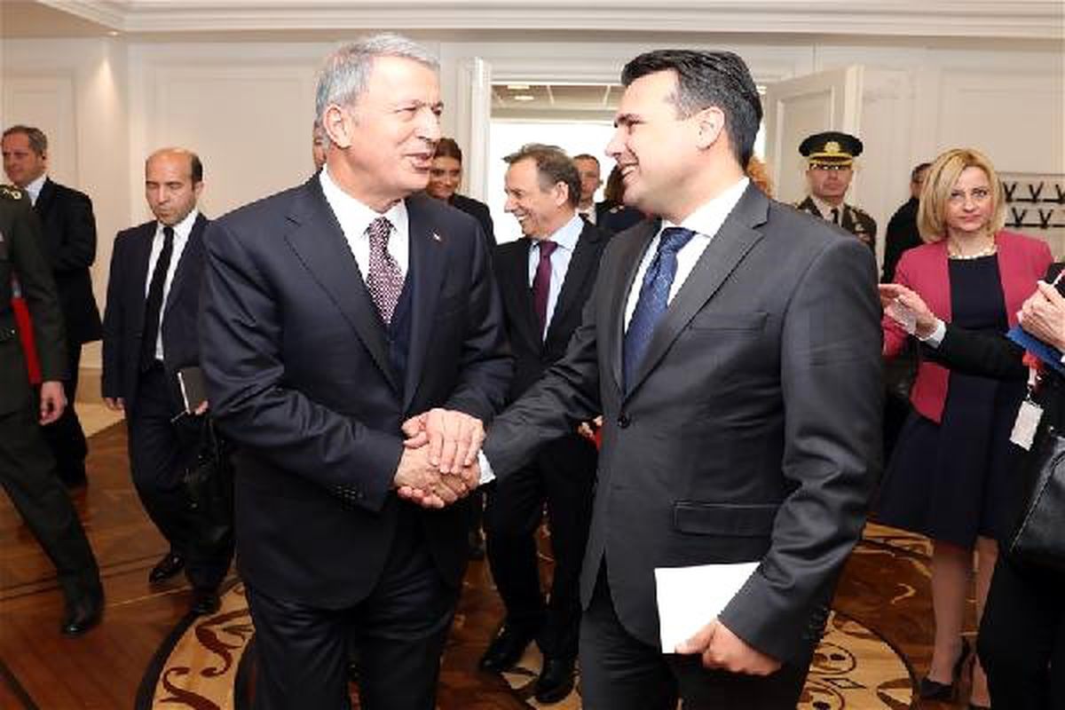 Bakan Akar, Kuzey Makedonya Başbakanı Zaev ile Görüştü