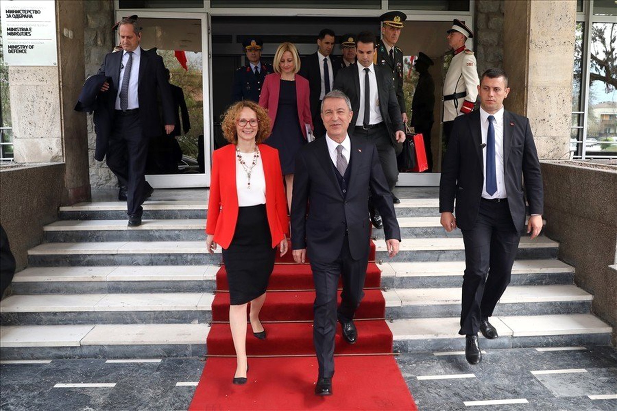 Bakan Akar: "Kuzey Makedonya\'nın Avrupa Atlantik Bağlarının Güçlenmesini Her Bakımdan Arzu Ediyoruz"