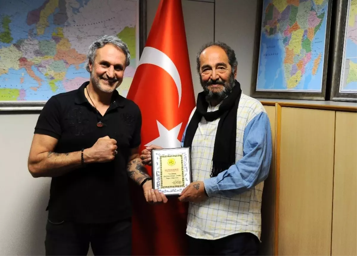 Bekir Özer: "Almanya\'da Yılın Sporcusu Seçildim"