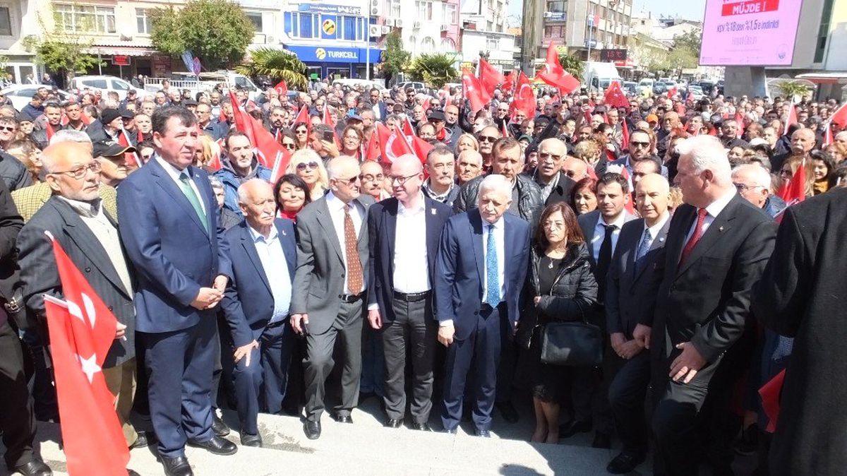 Burhaniye\'de Deveciler Göreve Başladı