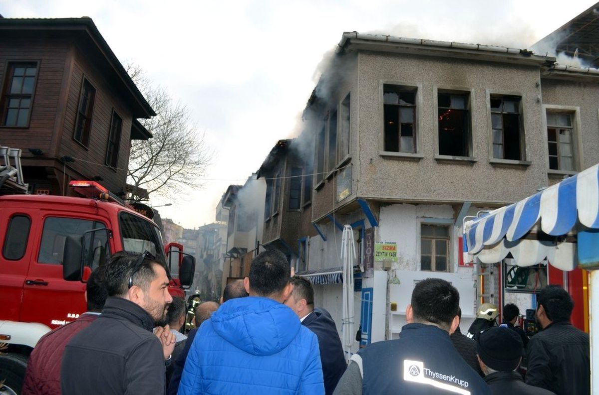 Bursa\'da Korkutan Yangın