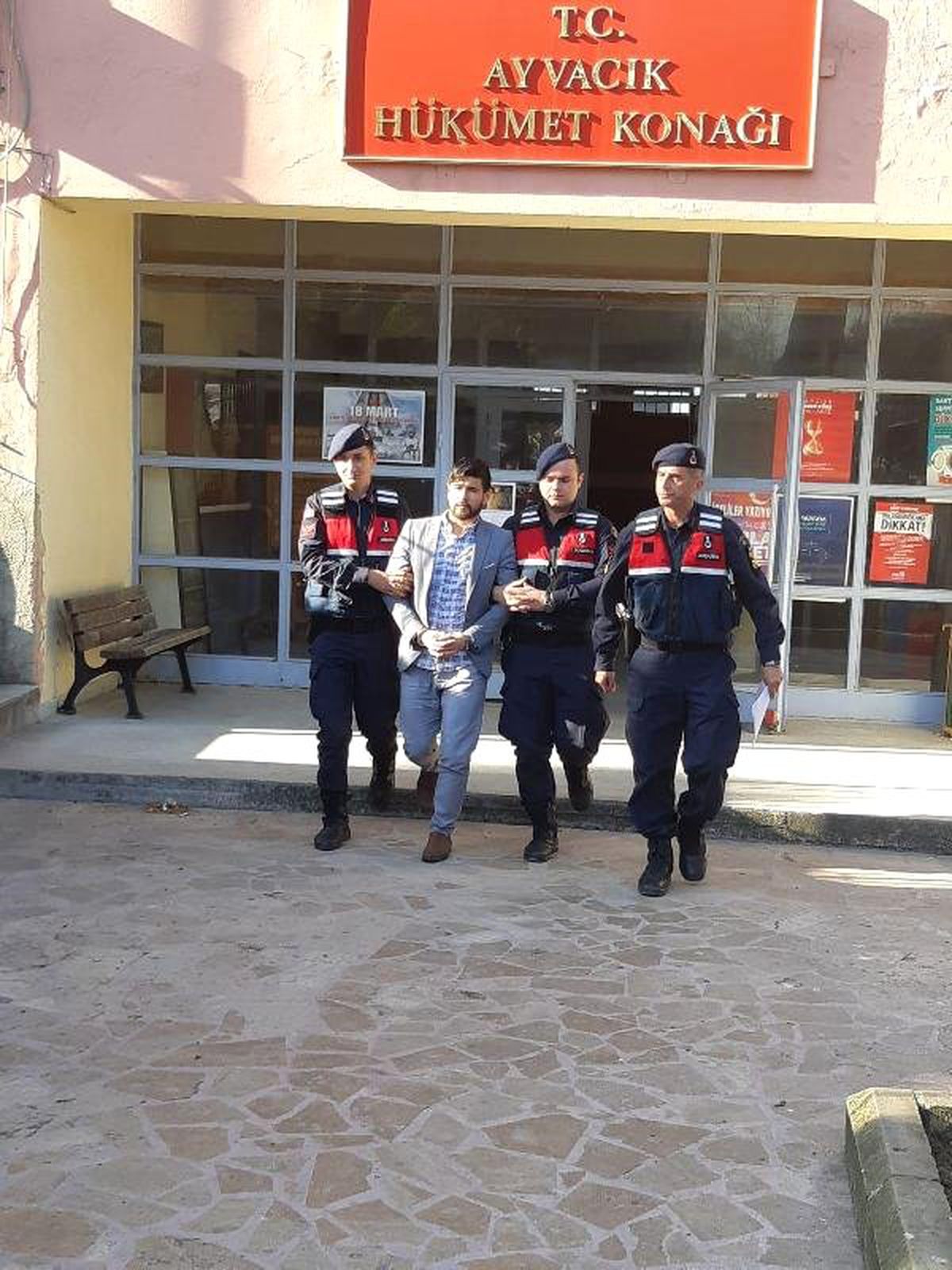 Çanakkale\'de 4 Kaçak Göçmenin Öldüğü Tekne Faciasıyla İlgili 1 Kişi Tutuklandı