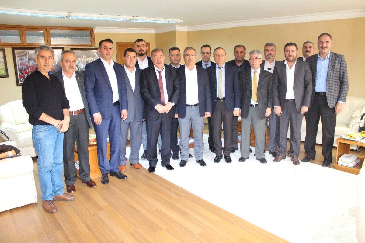 Edip Gülnar: "İşçinin Emeği ve Hakkı Korunmalı"
