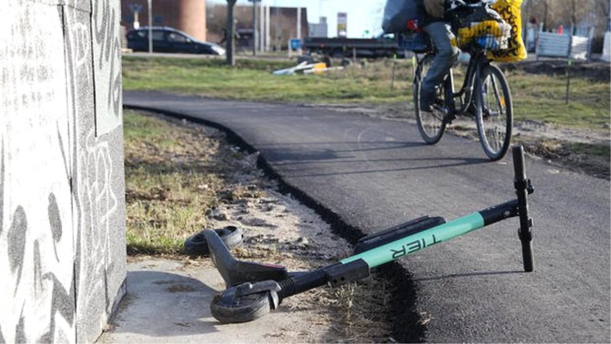 Elektrikli Scooter\'lar Almanya\'da Trafiğe Çıkıyor