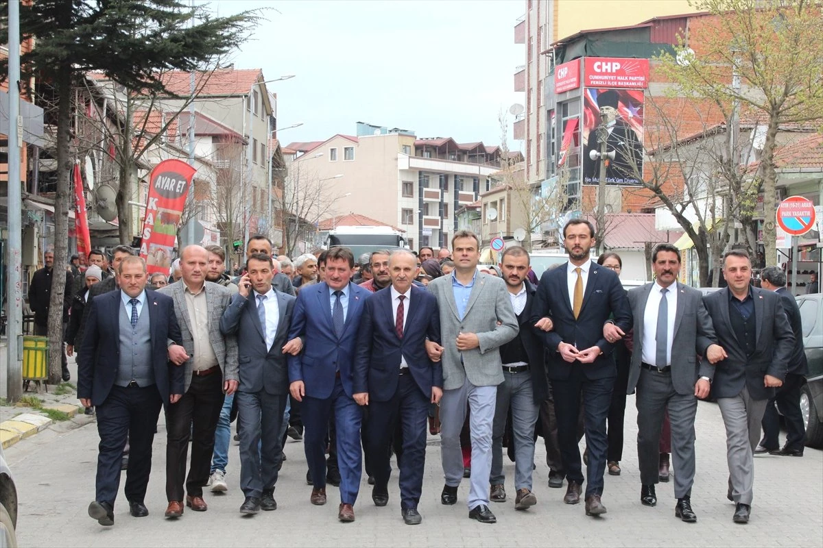Ferizli Belediye Başkanı Gündoğdu, Mazbatasını Aldı