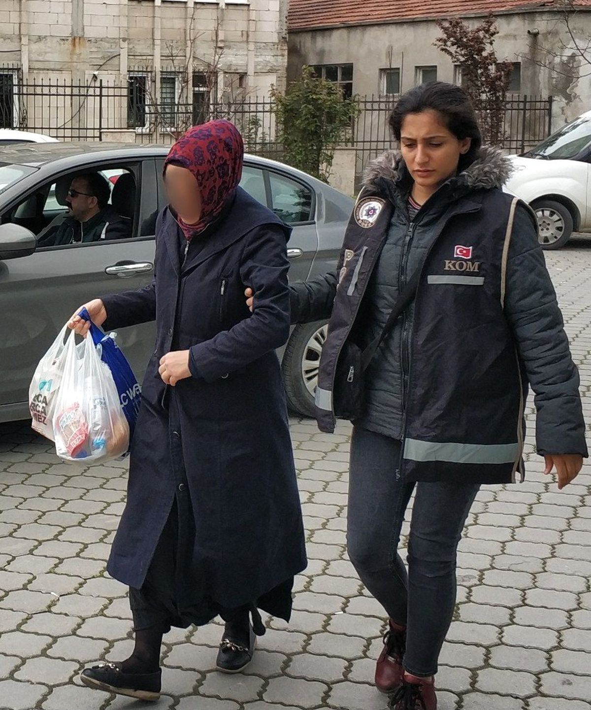Fetö\'den Aranan Kadına Adli Kontrol