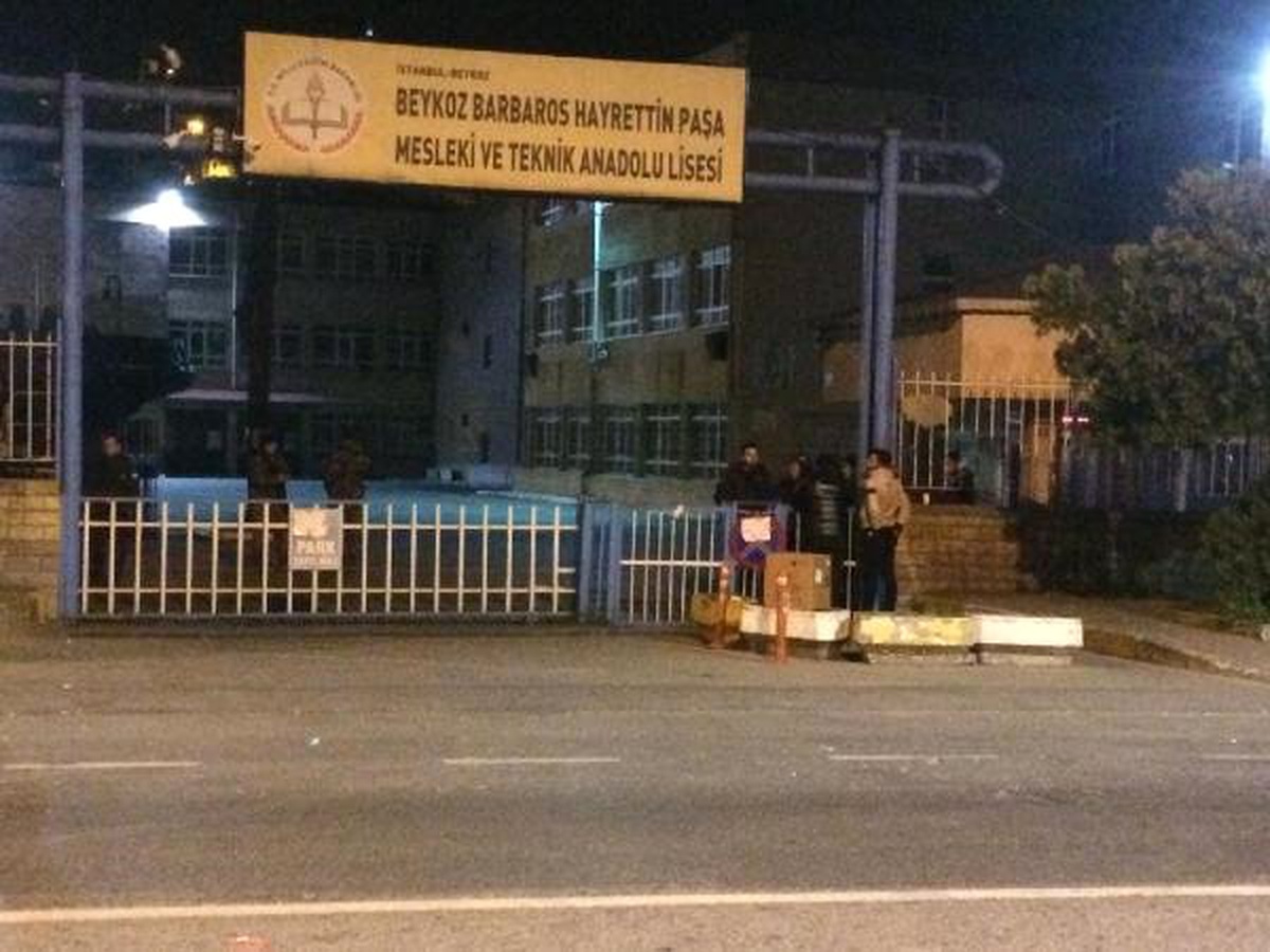 Geçersiz Oyların Yeniden Sayılacağı İlçe Seçim Kurullarında Bekleyiş Devam Ediyor