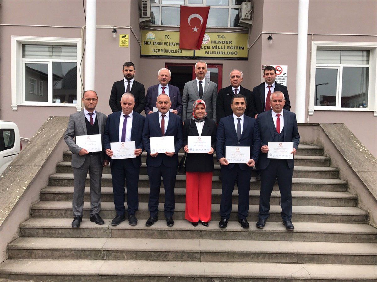 Hendek Belediye Başkanı Babaoğlu, Mazbatasını Aldı