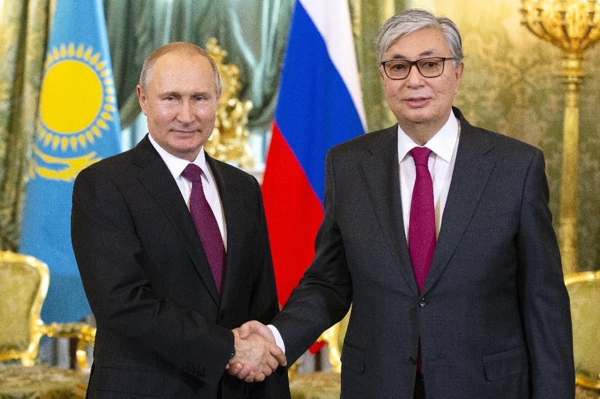 Kazakistan\'ın Yeni Cumhurbaşkanı, Putin\'le Görüştü