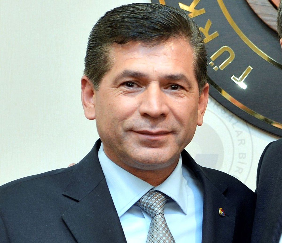 Kozan Ticaret Borsası Başkanı Çevikalp\'e Silahlı Saldırı