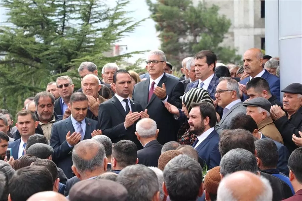 Pazarcık Belediye Başkanı Yılmazcan, Mazbatasını Aldı