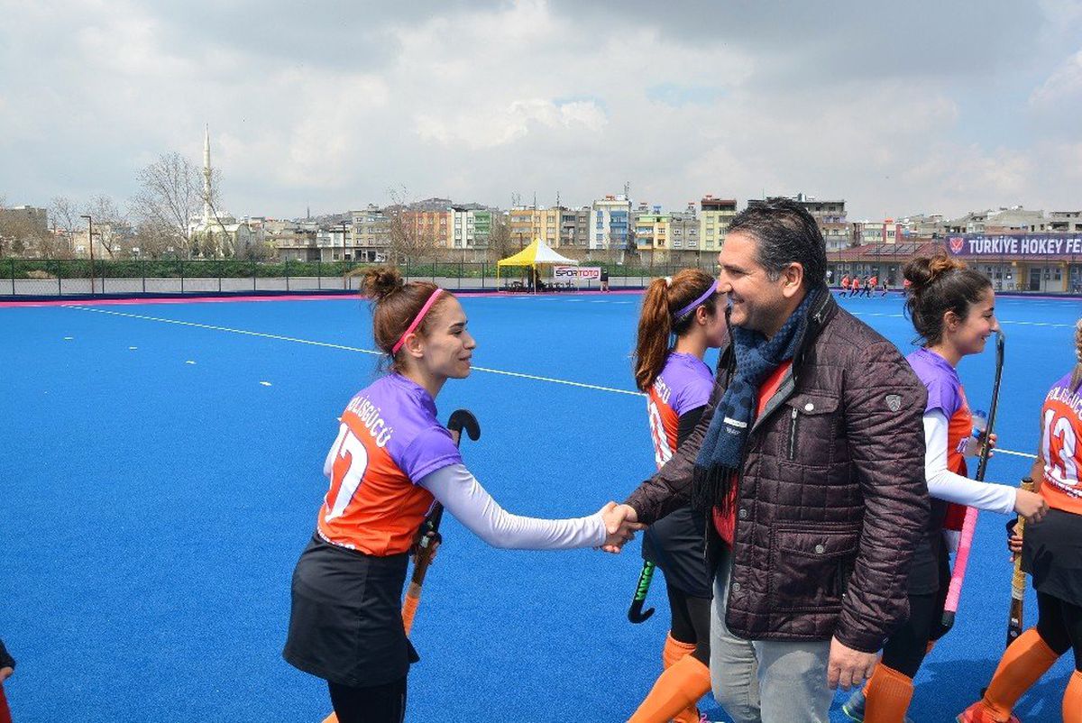 Polisgücü\'nün Sultanları Gol Olup Yağıyor