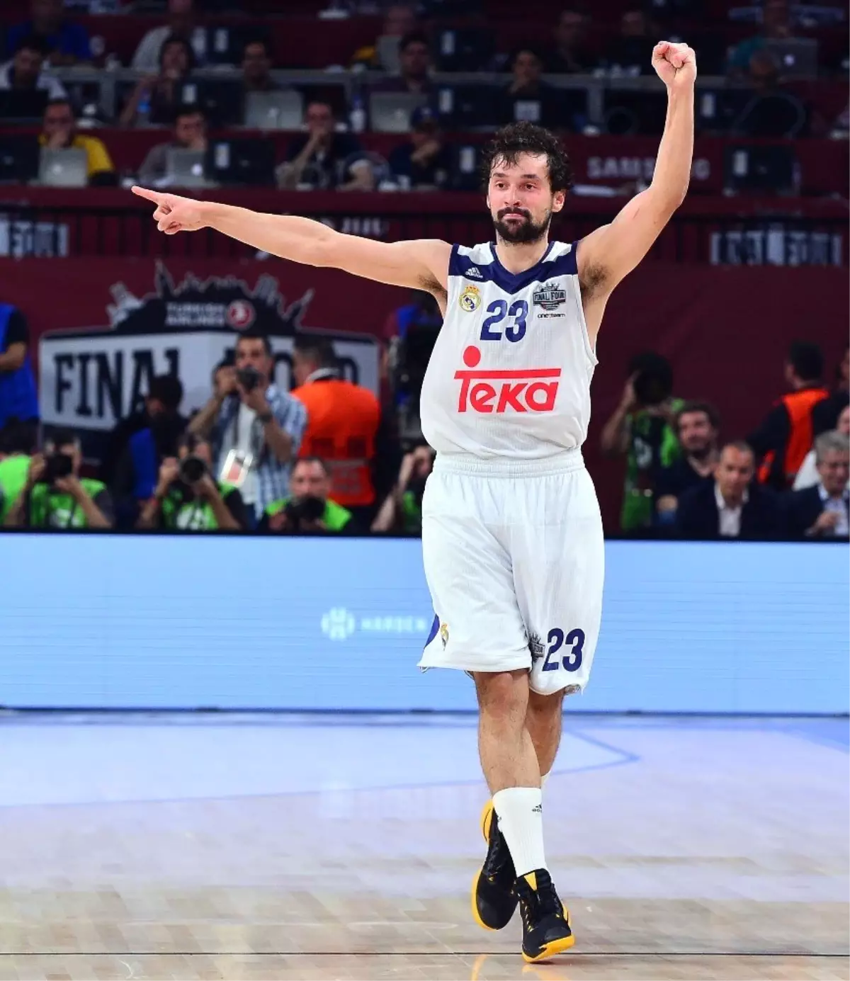 Real Madrid\'de Sergio Llull Sakatlandı