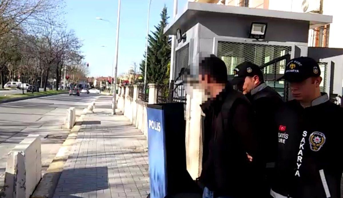 Sakarya\'da Polis Ekipleri Mart Ayında 944 Şahsı Yakaladı