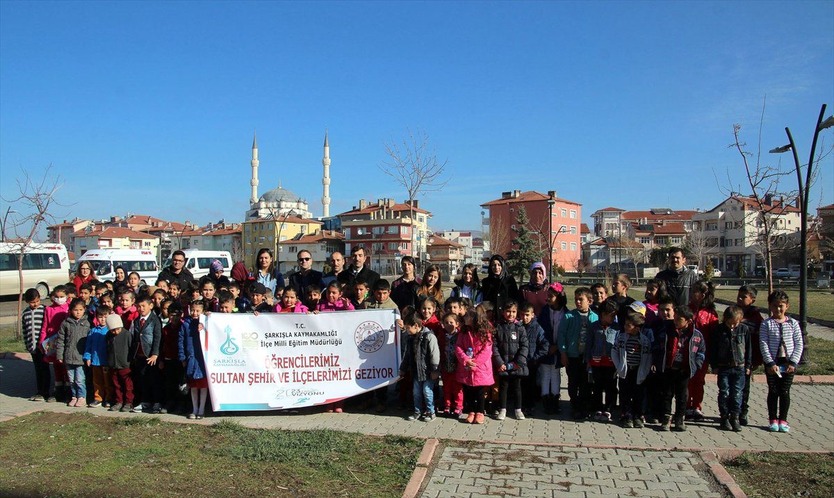 Şarkışlalı Öğrenciler Sivas\'ı Gezdi