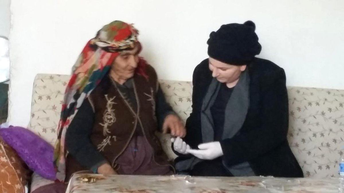 Serhatta Şefkat Eli Projesi"Yle Yaşlı ve Hasta Vatandaşlara Hizmet Veriliyor