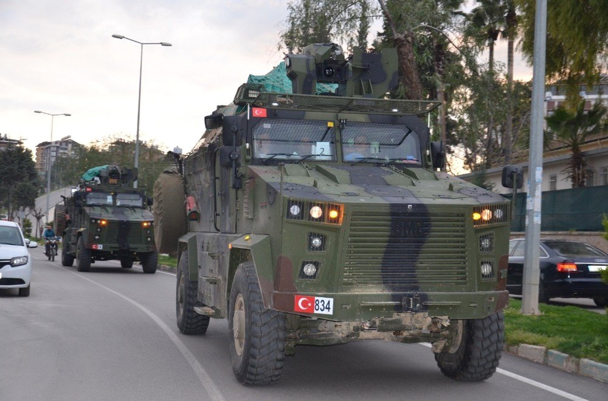 Suriye Sınırına Komando ve Zırhlı Araç Sevkiyatı