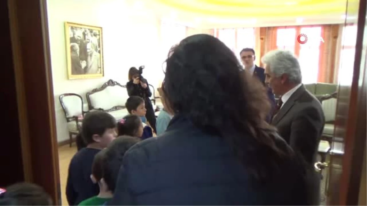 Vali Balcı, Çocukları Makamında Ağırladı