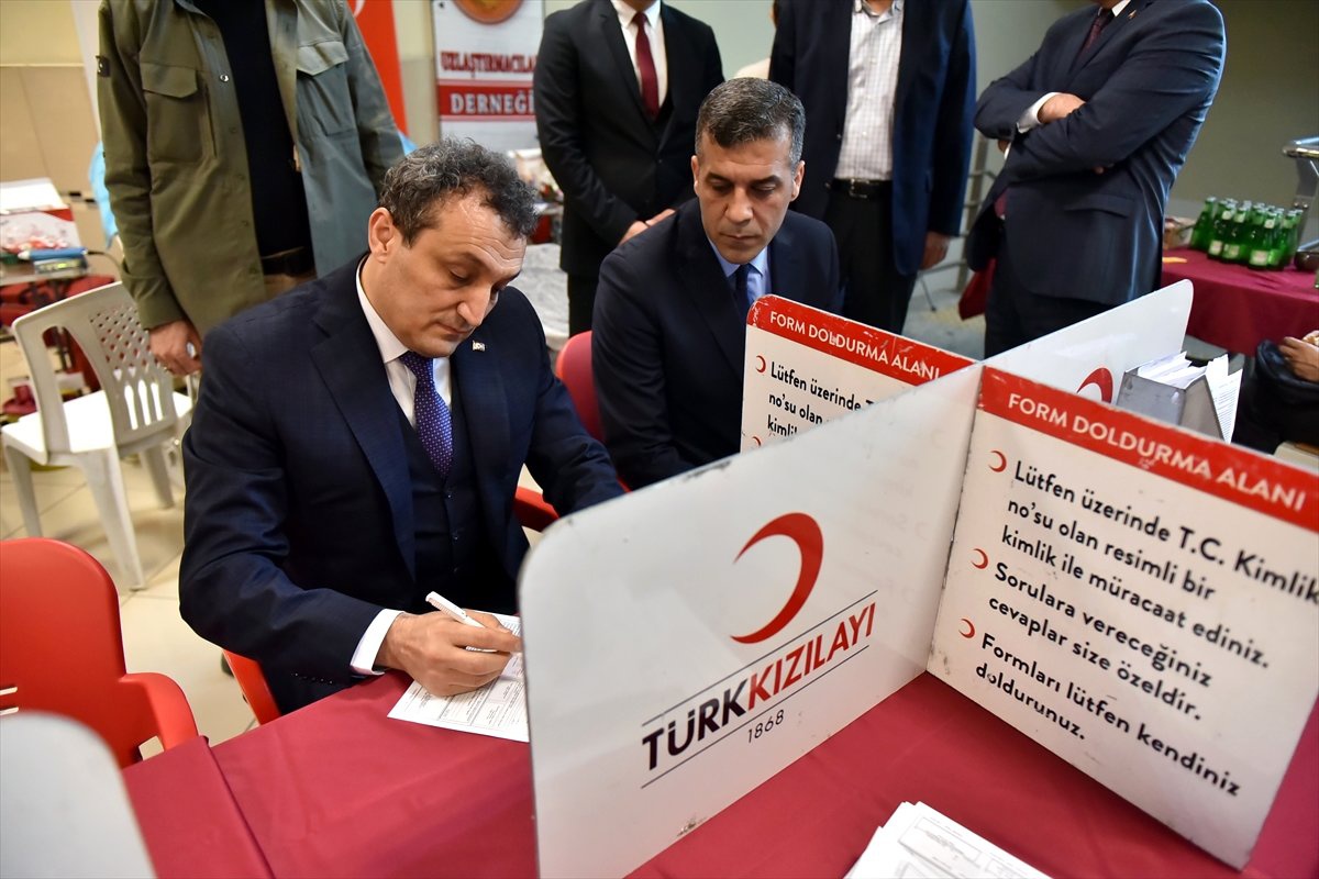 Adliye Personelinden Türk Kızılayı\'na Destek